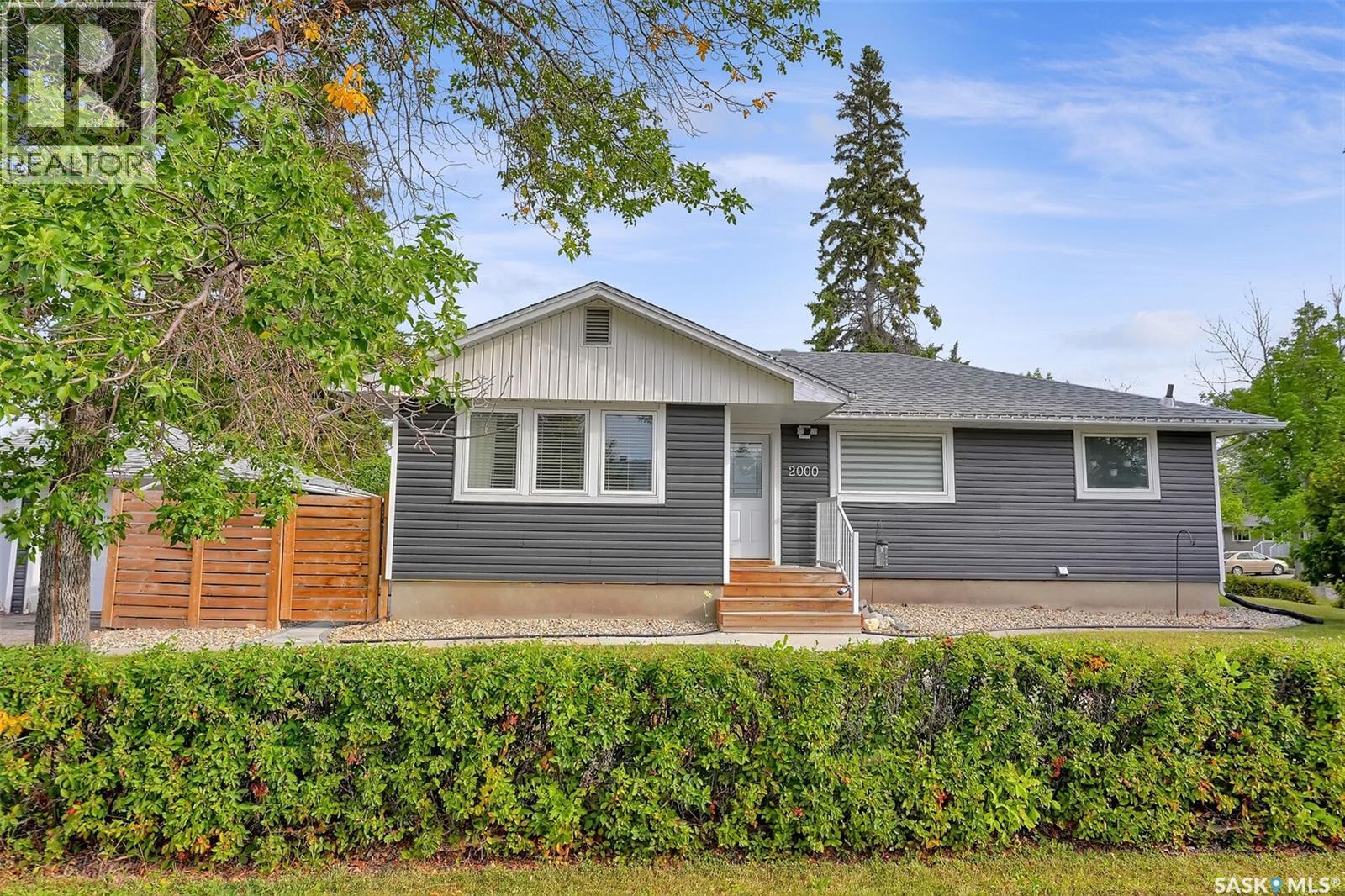 Photo 1 of 2000 Jubilee Avenue, Regina SK