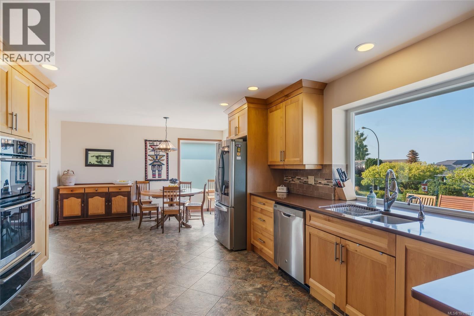 Photo 5 of 101 Cheryl Pl, Nanaimo BC