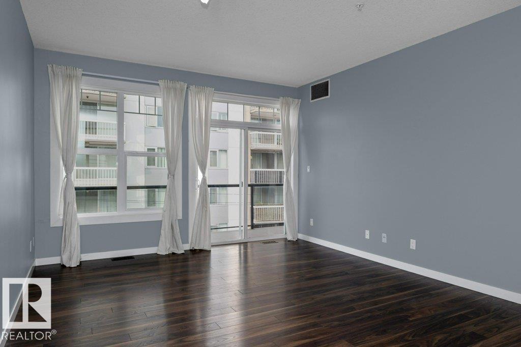 Photo 11 of 408 9828 112 St Nw, Edmonton AB