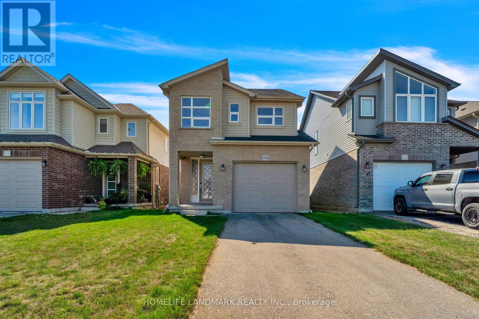 Photo 1 of 1713 Ohanlan Cross, London North ON