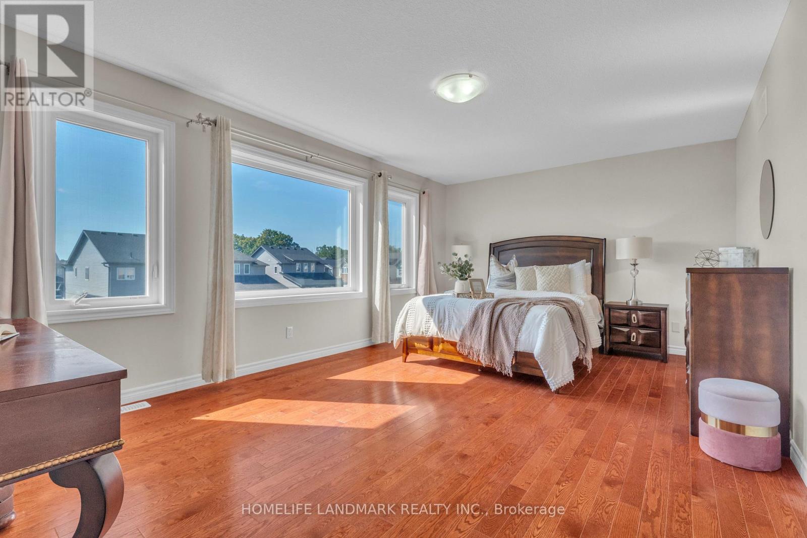 Photo 18 of 1713 Ohanlan Cross, London North ON