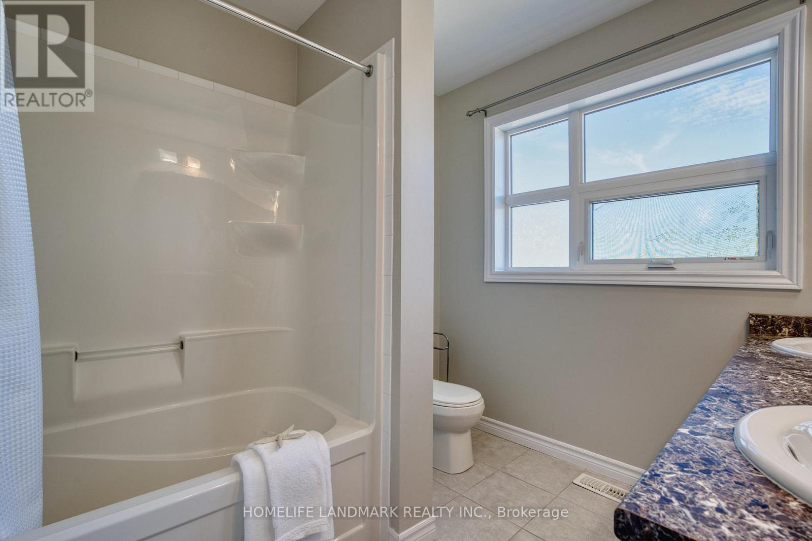 Photo 28 of 1713 Ohanlan Cross, London North ON