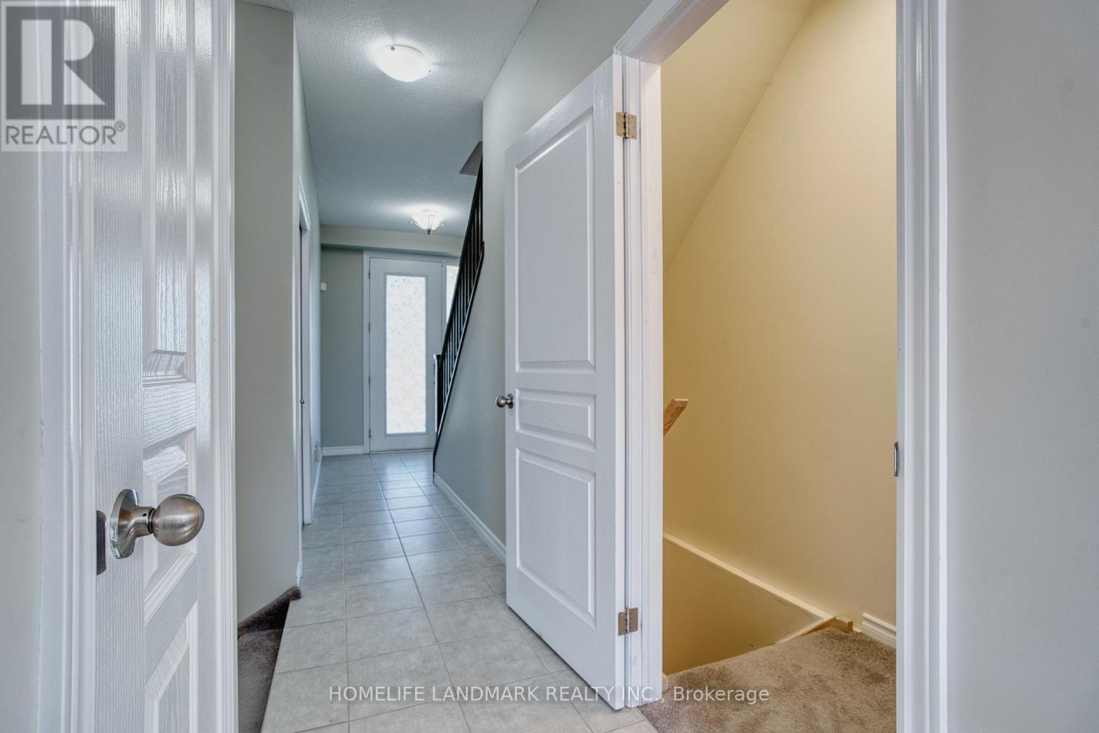 Photo 29 of 1713 Ohanlan Cross, London North ON