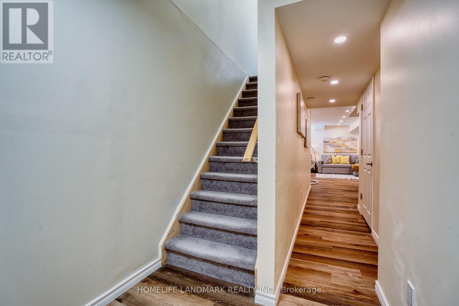 Photo 30 of 1713 Ohanlan Cross, London North ON