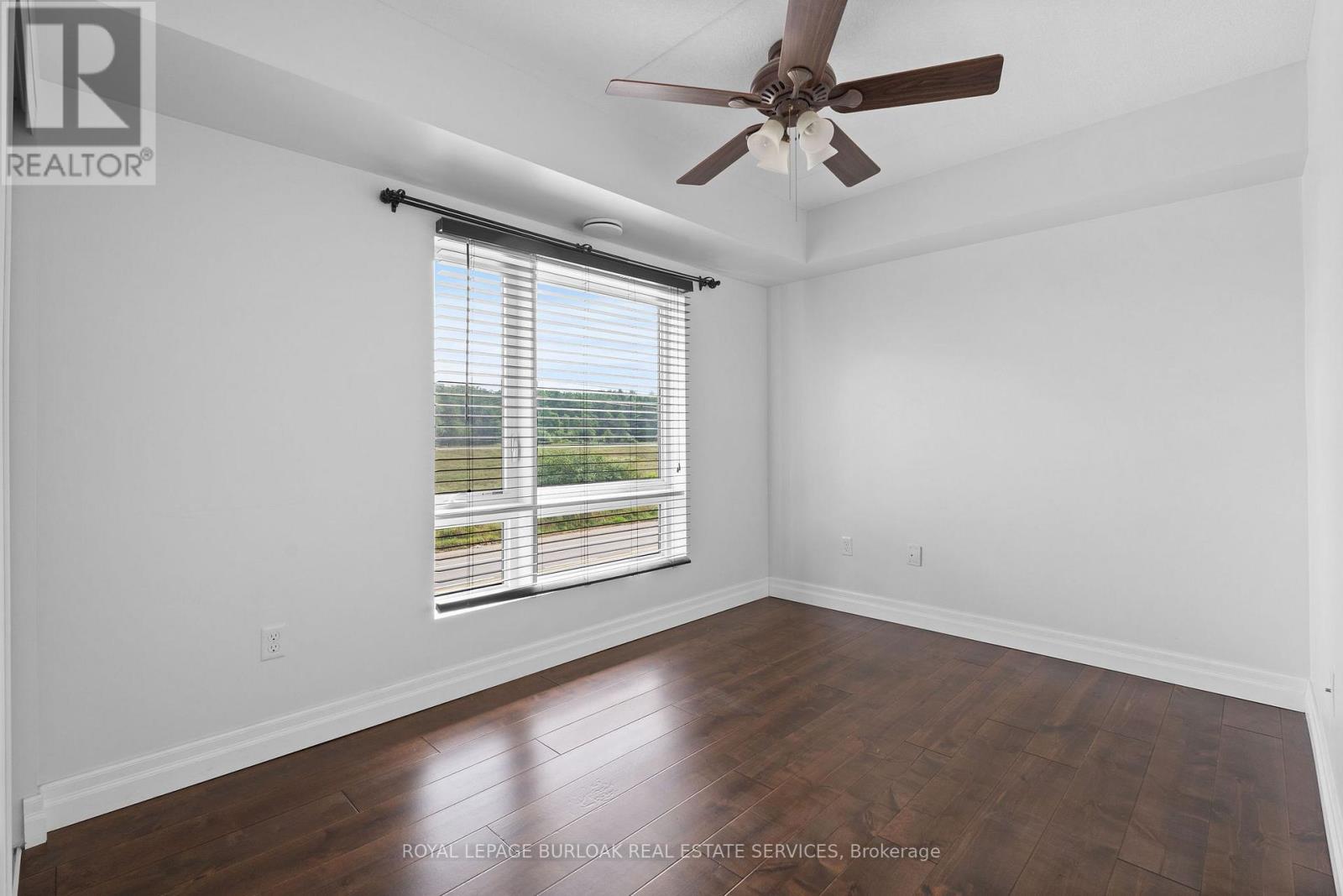 Photo 11 of 307 67 Kingsbury Square, Guelph ON