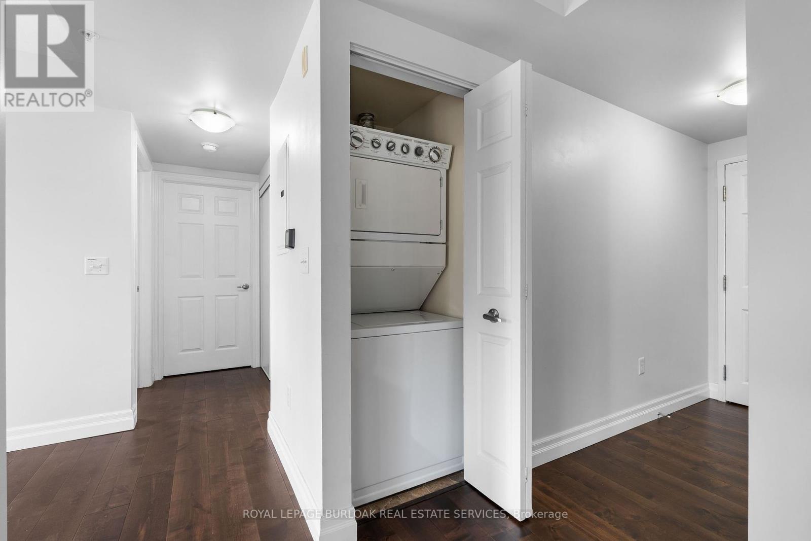 Photo 13 of 307 67 Kingsbury Square, Guelph ON