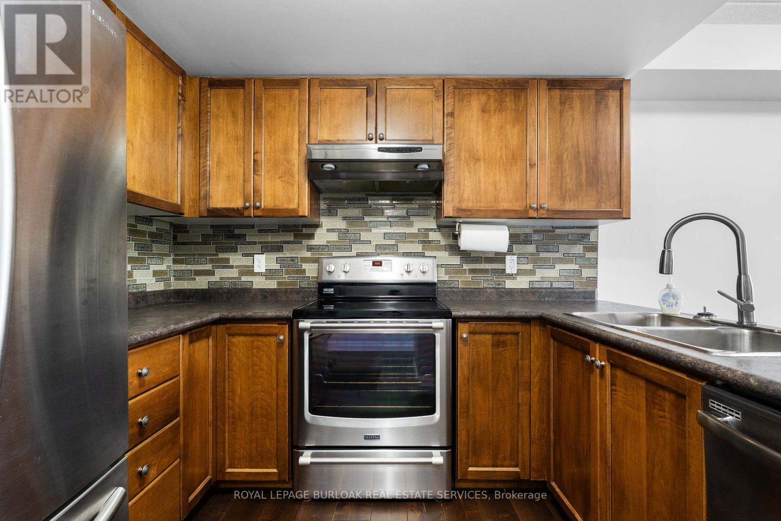 Photo 7 of 307 67 Kingsbury Square, Guelph ON