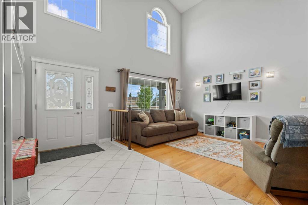 Photo 6 of 857 West Chesteremere Drive, Chestermere AB