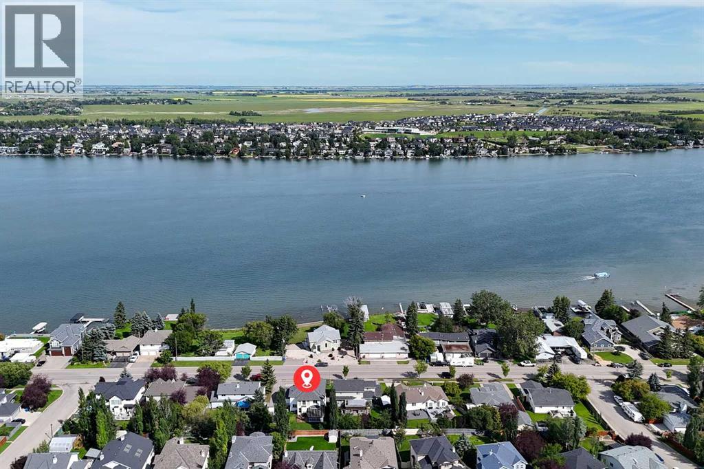 Photo 3 of 857 West Chesteremere Drive, Chestermere AB