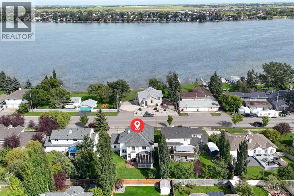 Photo 2 of 857 West Chesteremere Drive, Chestermere AB