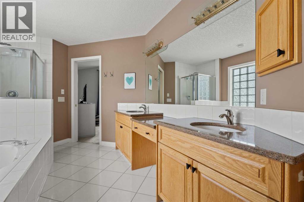 Photo 23 of 857 West Chesteremere Drive, Chestermere AB