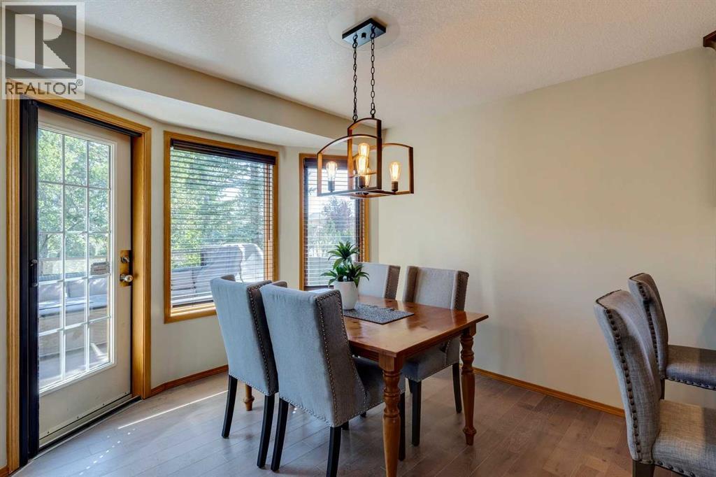 Photo 18 of 285 Hawkstone Drive Nw, Calgary AB