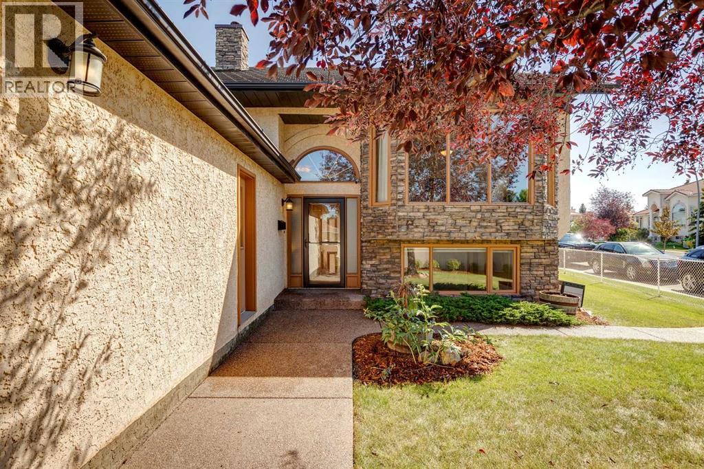 Photo 38 of 285 Hawkstone Drive Nw, Calgary AB