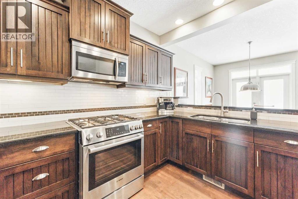 Photo 3 of 10 Cranarch Link Se, Calgary AB