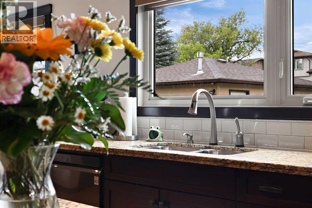 Photo 6 of 14019 Parkland Boulevard Se, Calgary AB