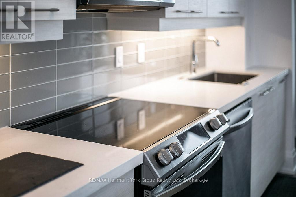 Photo 16 of 505 1 Hume Street, Collingwood ON