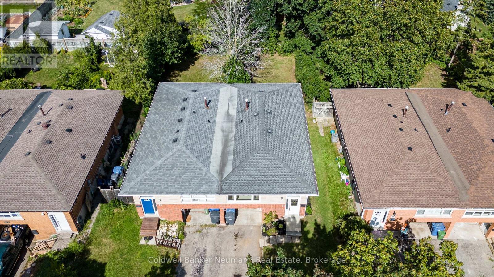 Photo 38 of 54 Conroy Crescent, Guelph ON
