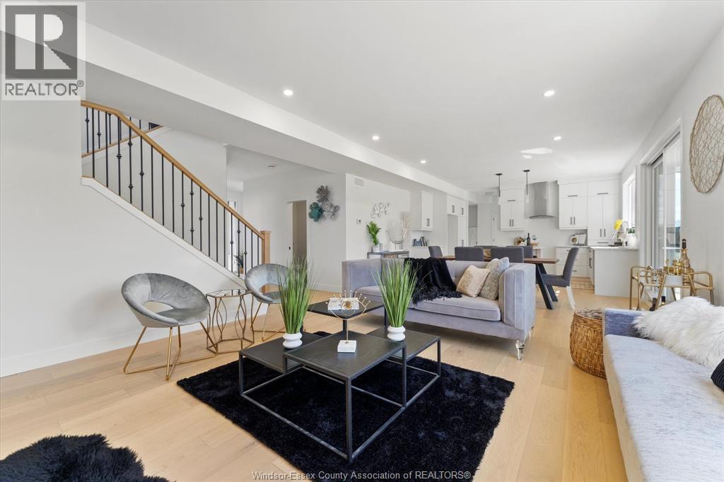 Photo 16 of 2548 Mayfair Avenue South, Lasalle ON