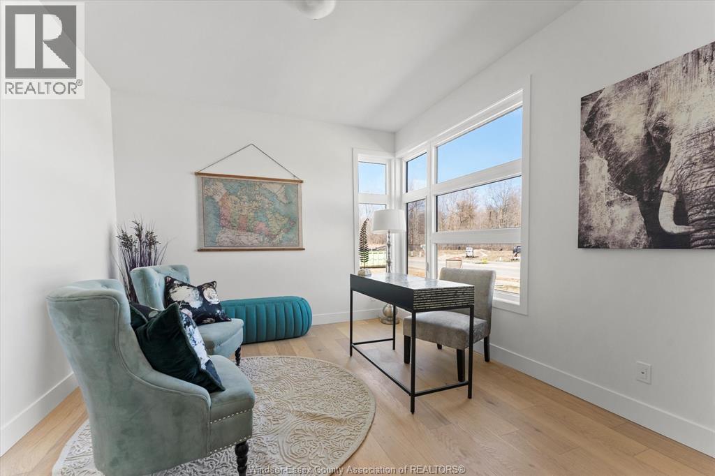 Photo 18 of 2548 Mayfair Avenue South, Lasalle ON