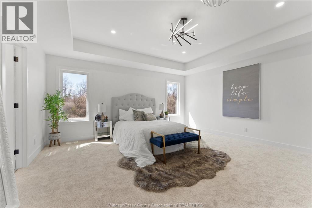 Photo 26 of 2548 Mayfair Avenue South, Lasalle ON