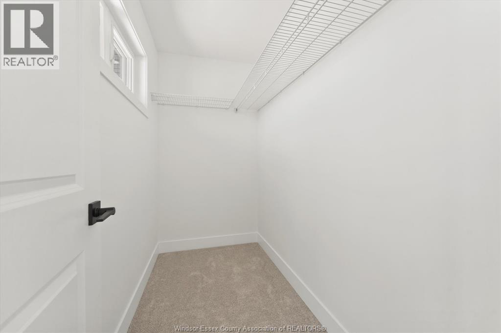 Photo 35 of 2548 Mayfair Avenue South, Lasalle ON