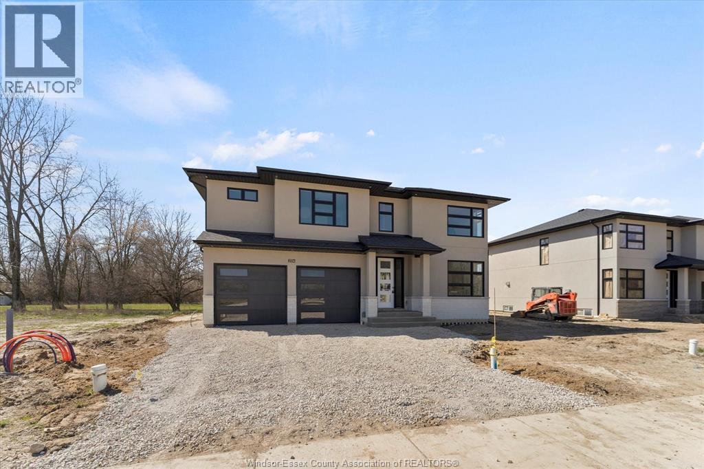 Photo 4 of 2548 Mayfair Avenue South, Lasalle ON