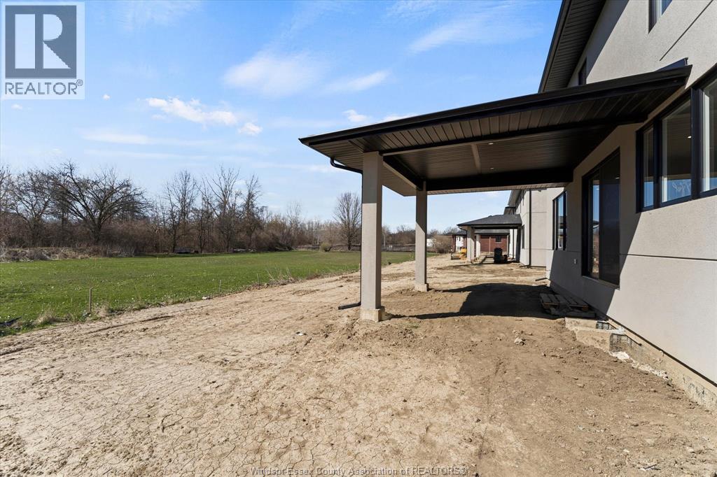 Photo 41 of 2548 Mayfair Avenue South, Lasalle ON