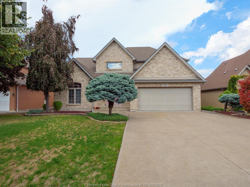 Photo 1 of 922 Lake Shore Drive, Windsor ON