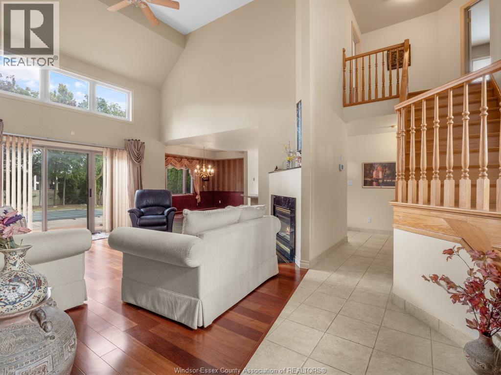 Photo 12 of 922 Lake Shore Drive, Windsor ON