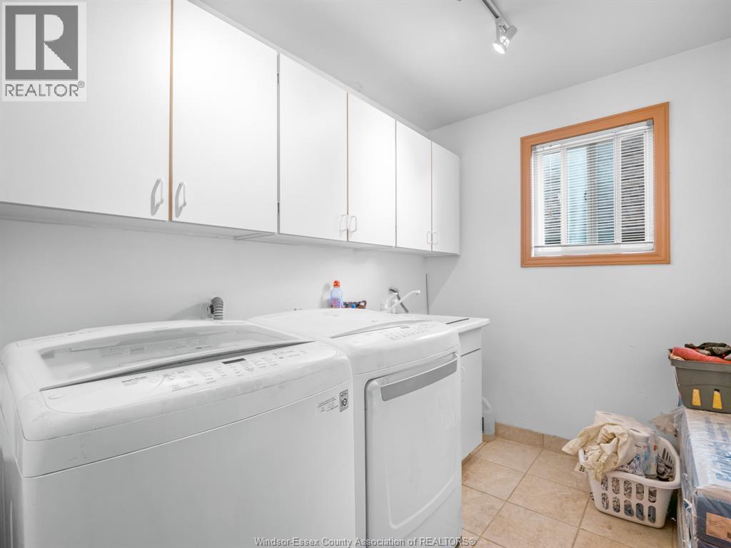 Photo 21 of 922 Lake Shore Drive, Windsor ON