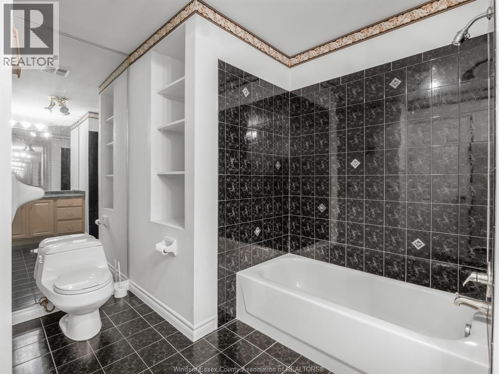 Photo 25 of 922 Lake Shore Drive, Windsor ON