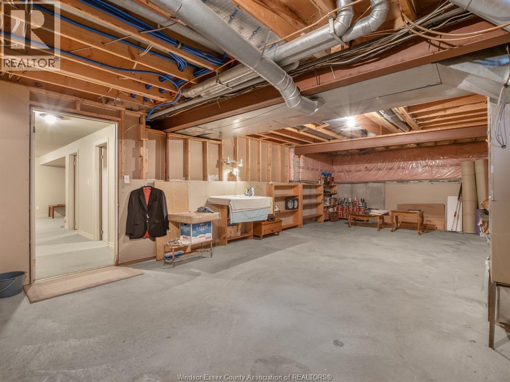 Photo 33 of 922 Lake Shore Drive, Windsor ON