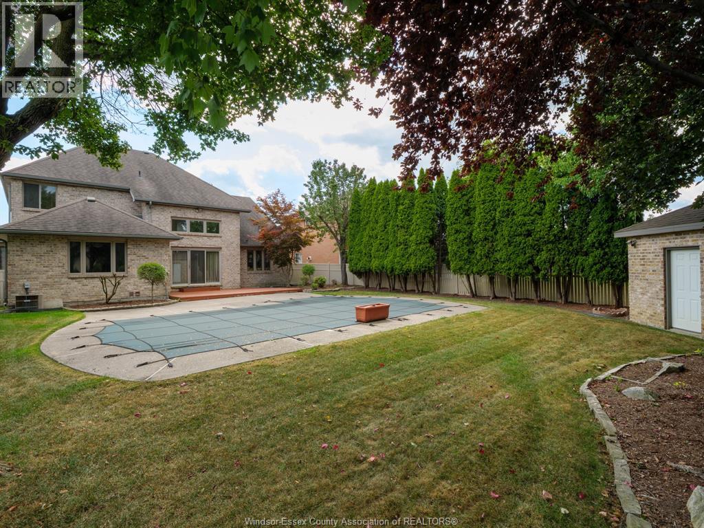 Photo 36 of 922 Lake Shore Drive, Windsor ON
