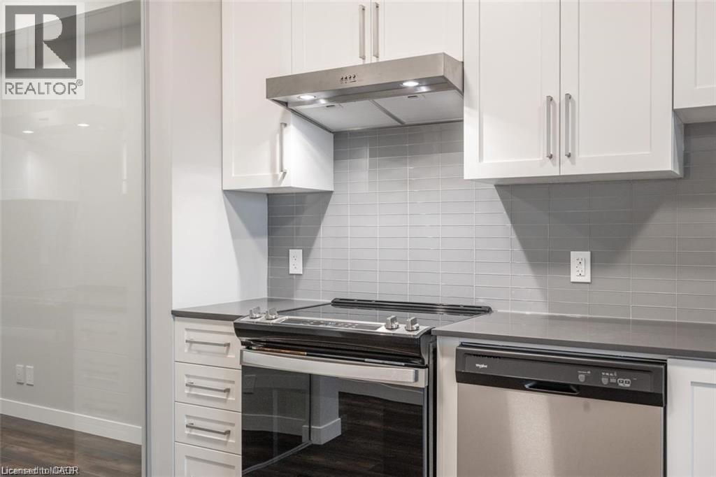 Photo 4 of 15 Queen Street S Unit 805, Hamilton ON
