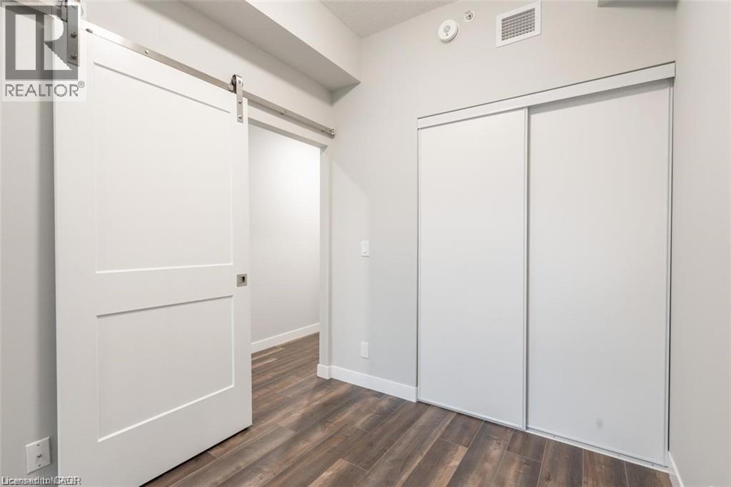 Photo 8 of 15 Queen Street S Unit 805, Hamilton ON