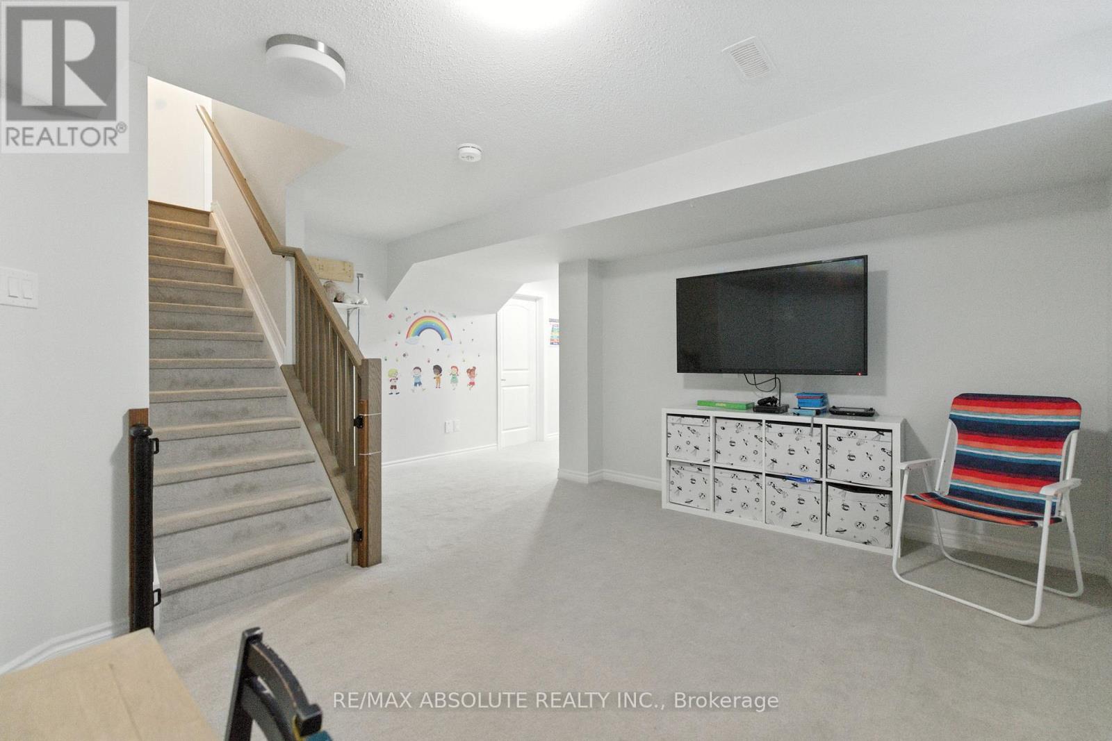 Photo 40 of 730 Perseus Avenue, Ottawa ON