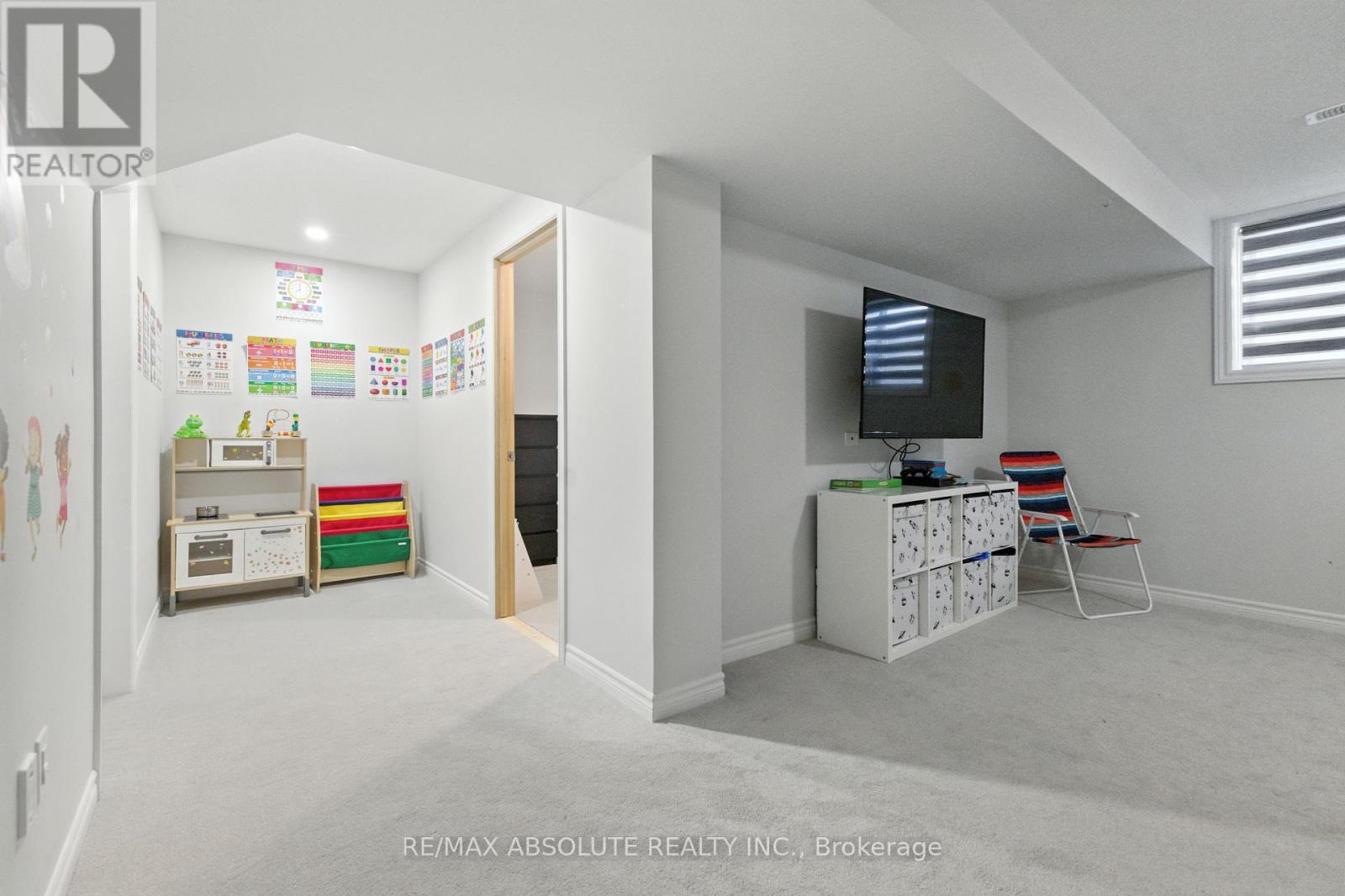 Photo 42 of 730 Perseus Avenue, Ottawa ON