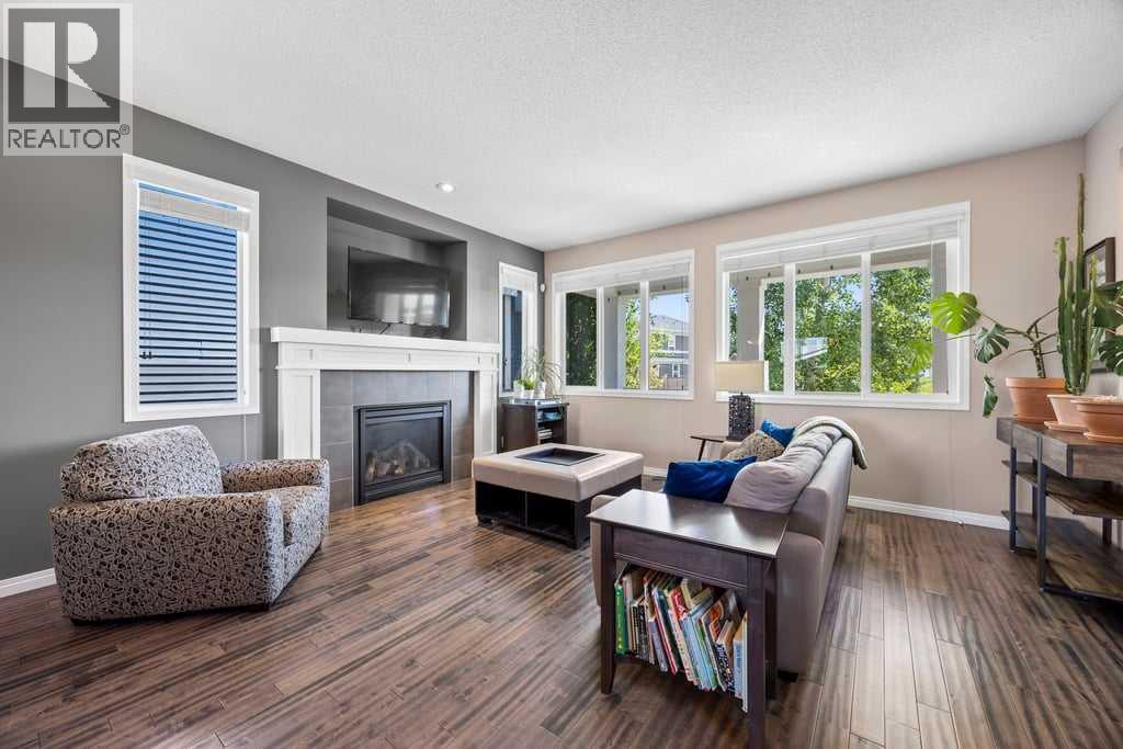 Photo 5 of 512 River Heights Green, Cochrane AB