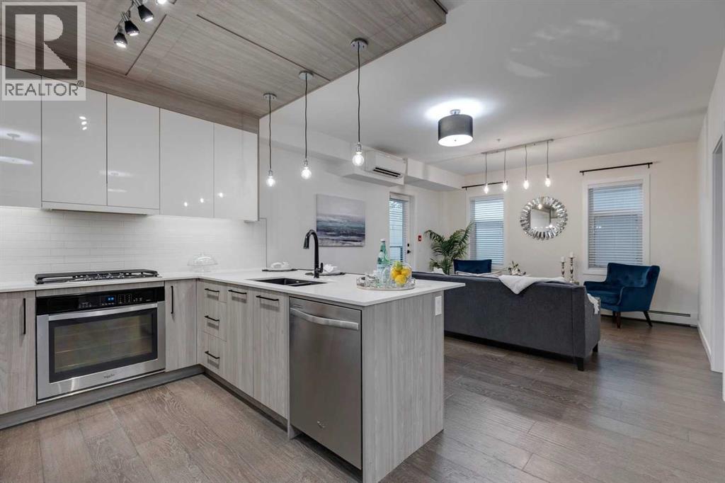 Photo 3 of 111 2702 17 Avenue Sw, Calgary AB