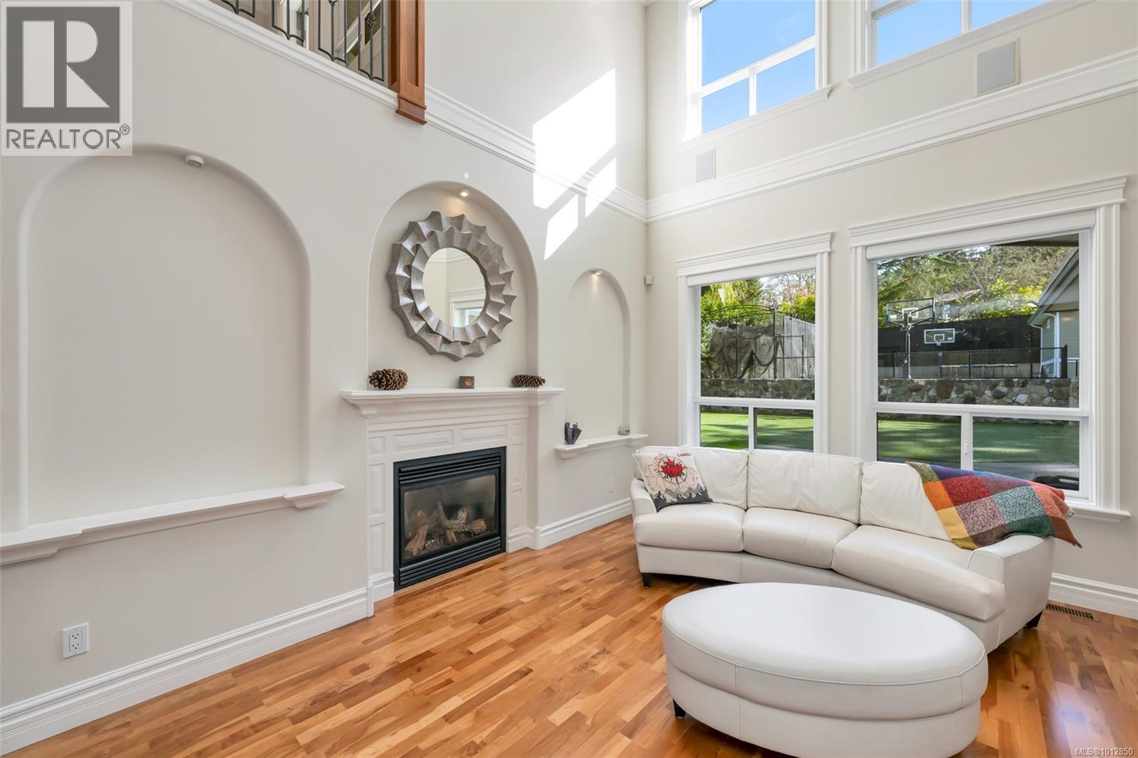 4668 Cordova Bay Rd, Saanich