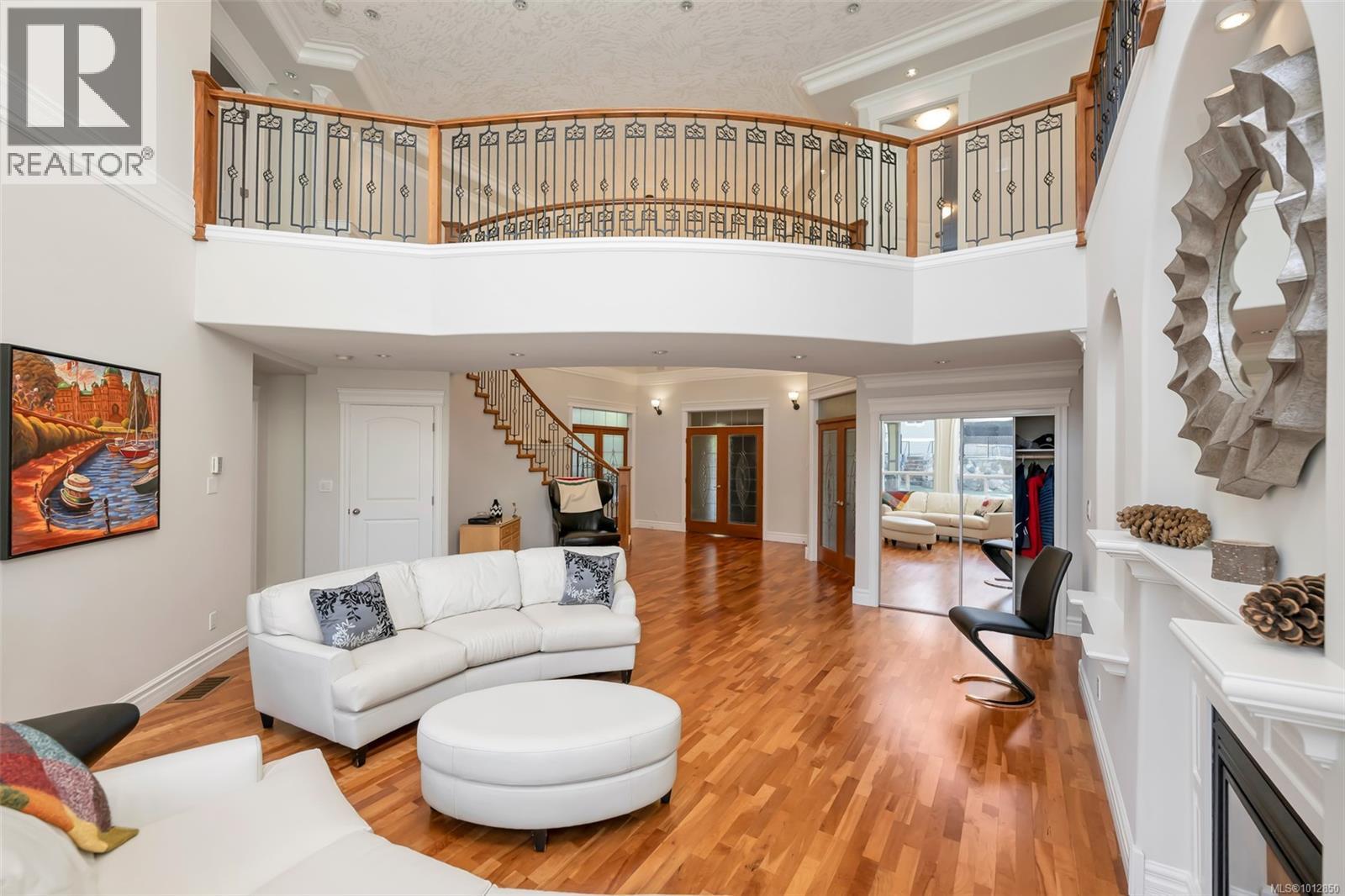 4668 Cordova Bay Rd, Saanich