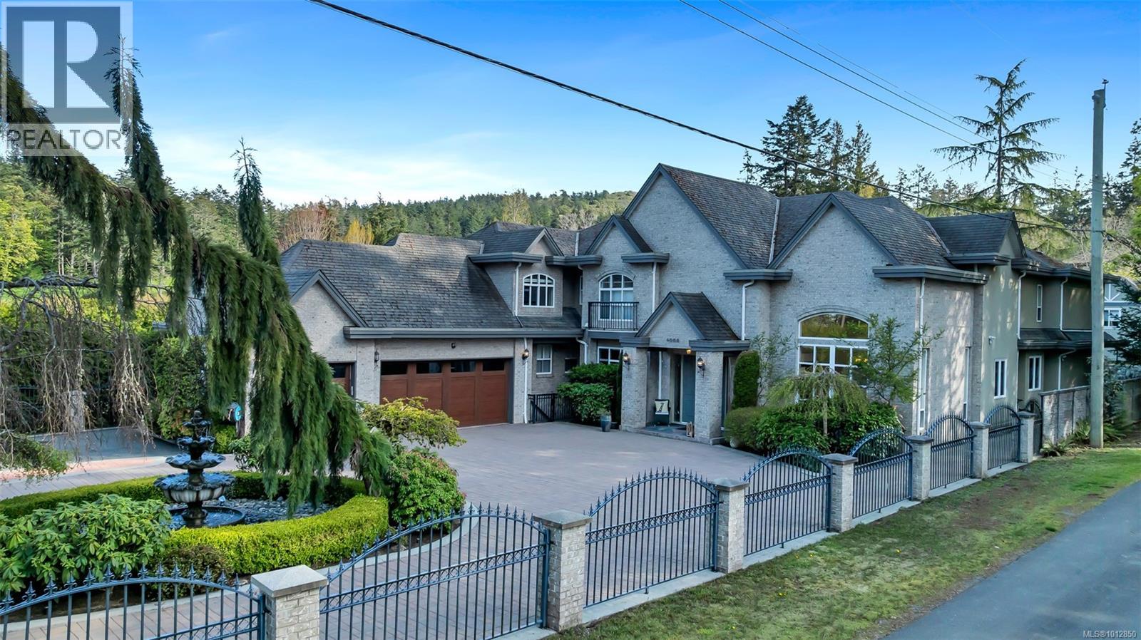4668 Cordova Bay Rd, Saanich