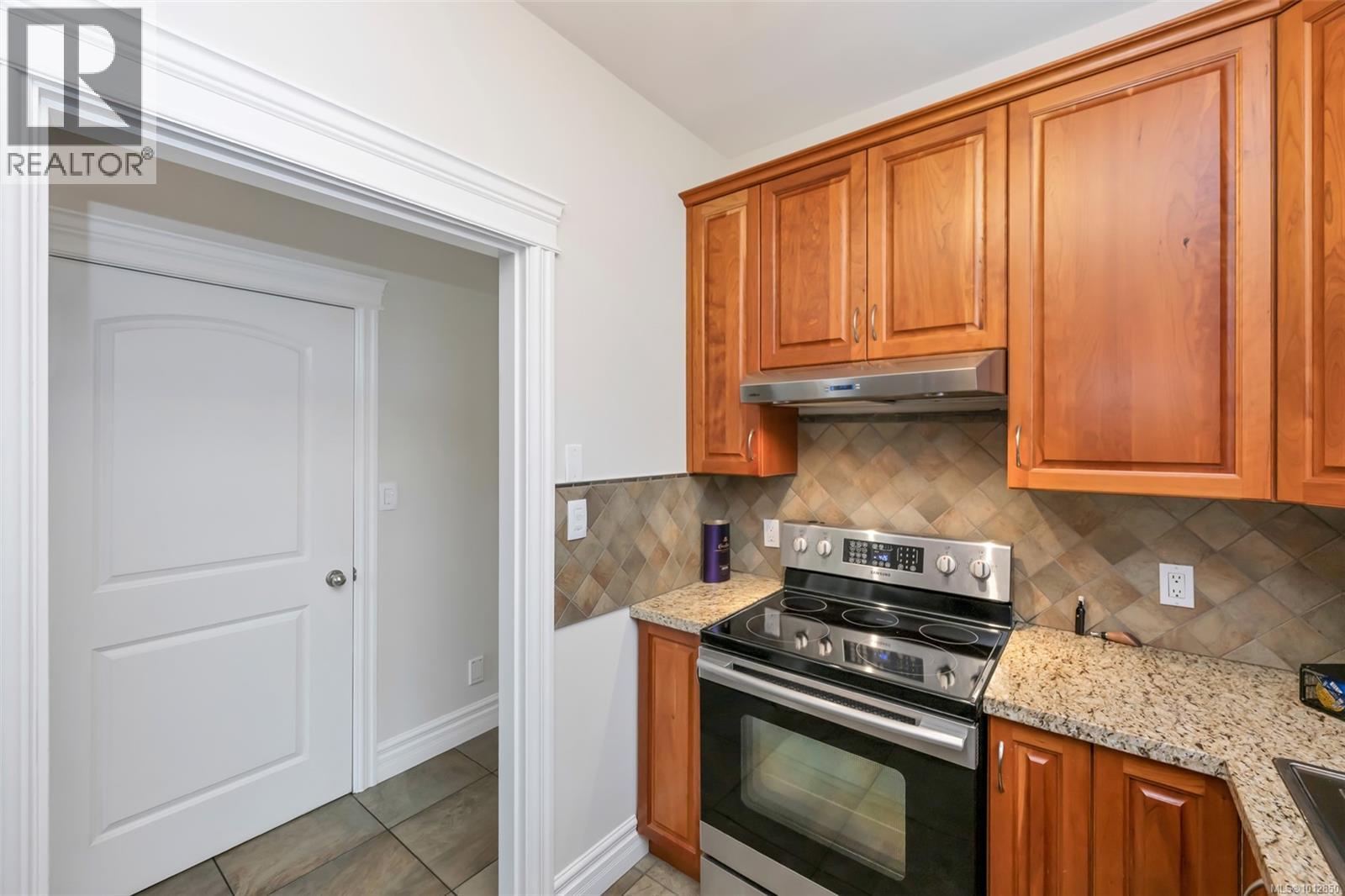 4668 Cordova Bay Rd, Saanich