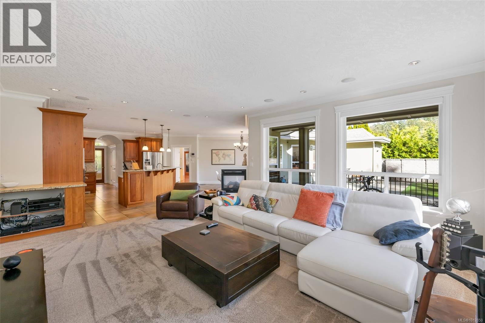 4668 Cordova Bay Rd, Saanich