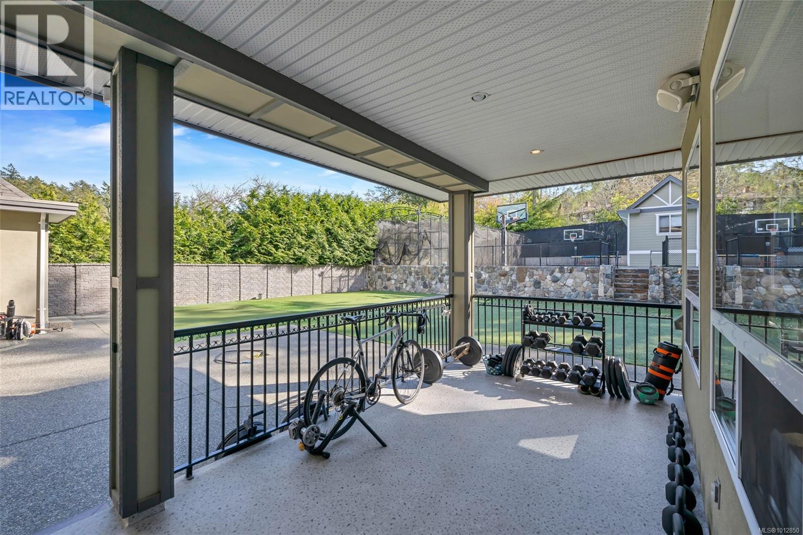4668 Cordova Bay Rd, Saanich