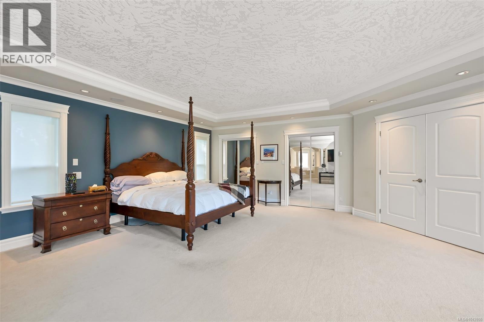 4668 Cordova Bay Rd, Saanich