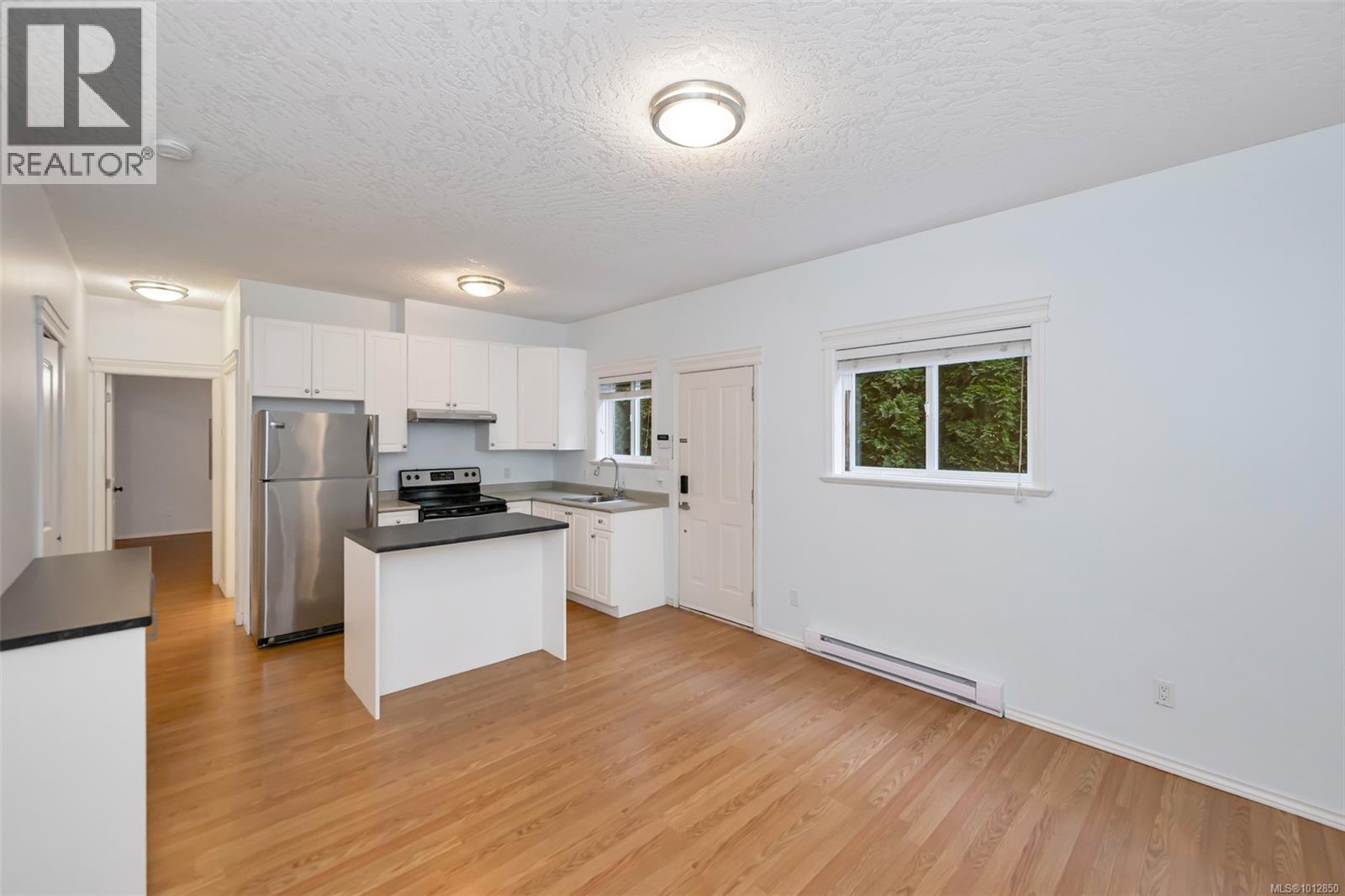 4668 Cordova Bay Rd, Saanich