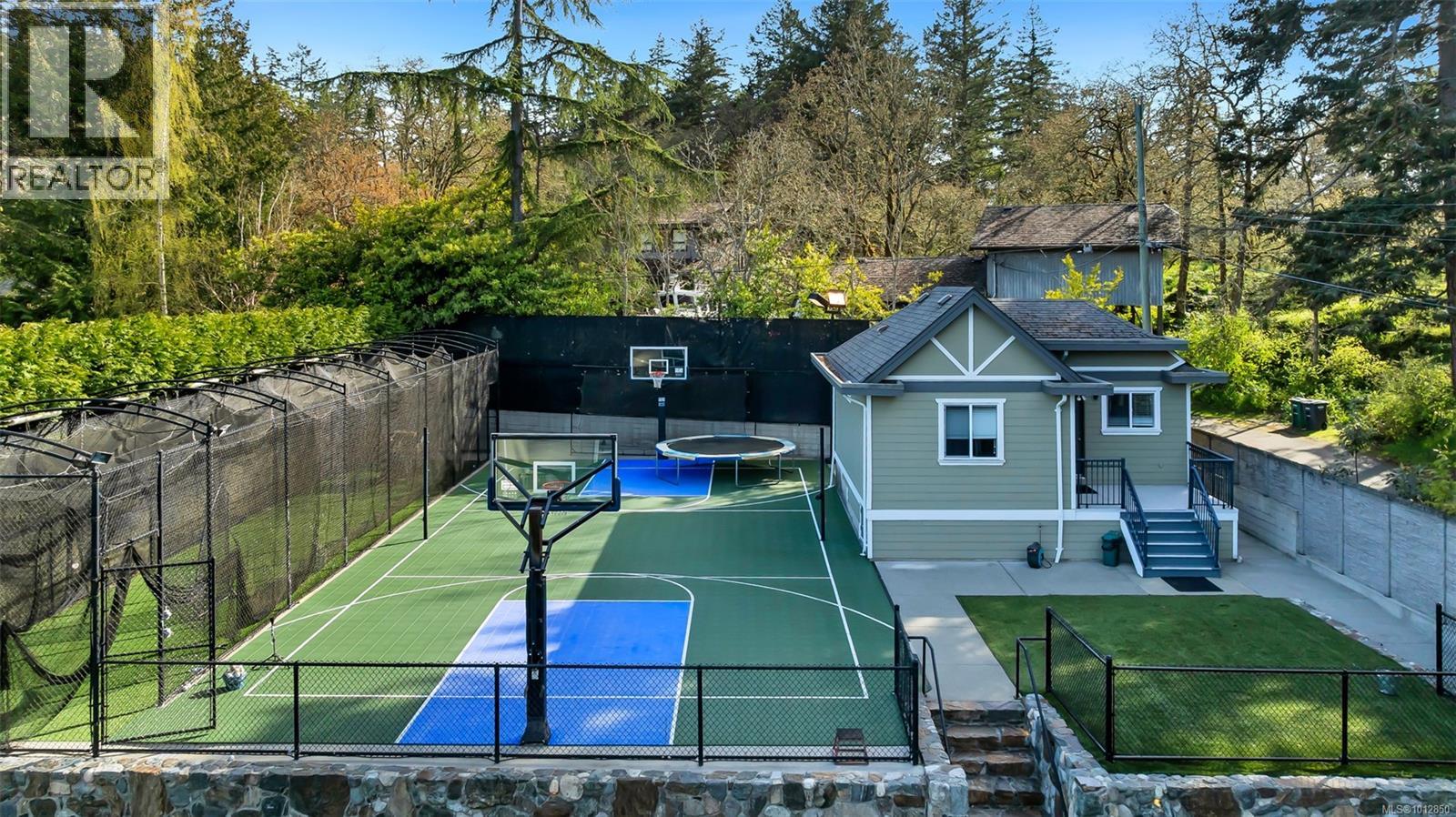 4668 Cordova Bay Rd, Saanich