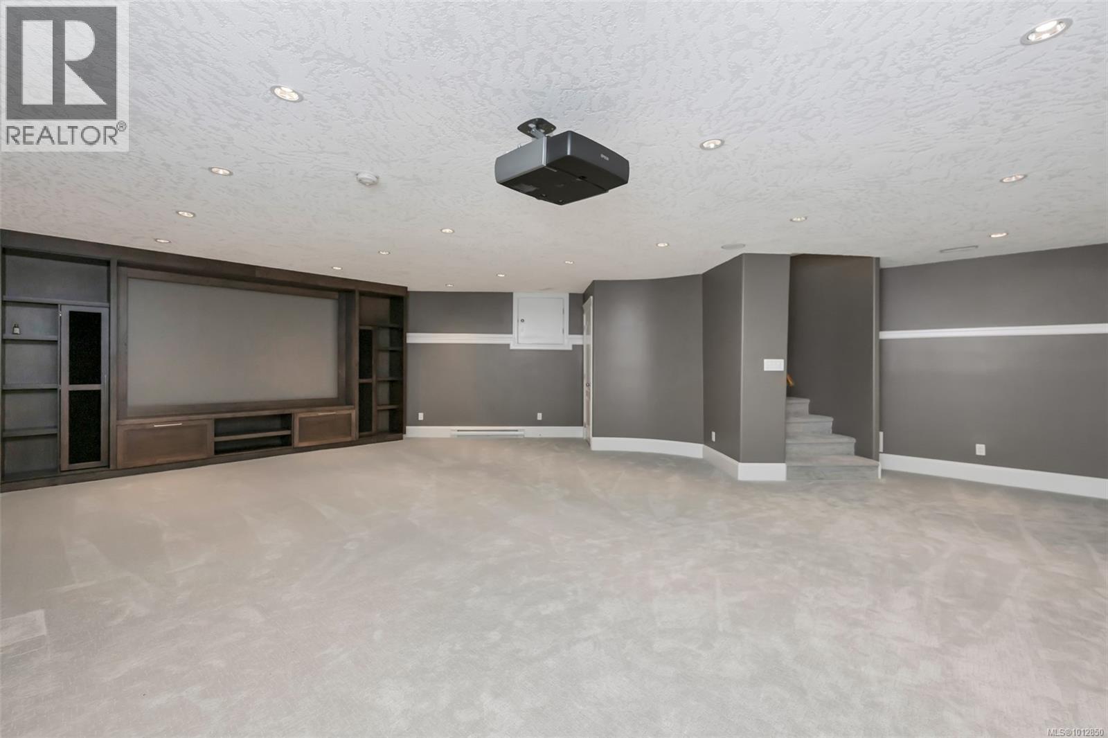 4668 Cordova Bay Rd, Saanich
