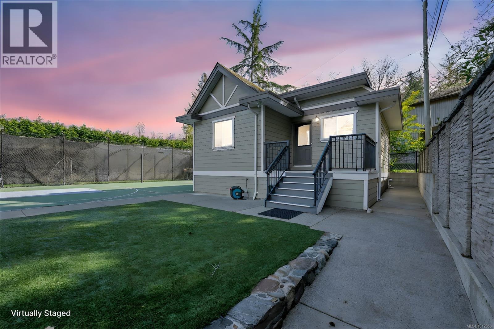 4668 Cordova Bay Rd, Saanich